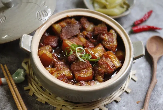 Thịt kho tàu kiểu Bắc