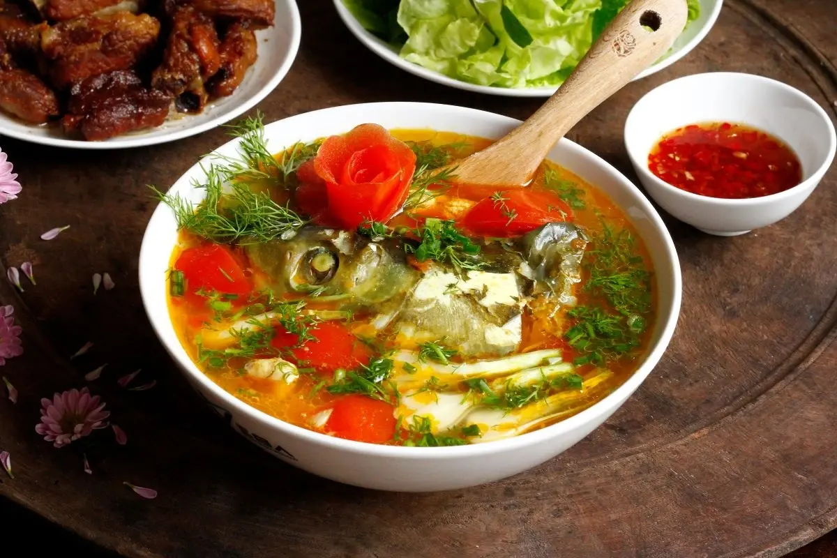 Canh riêu đầu cá nấu giấm