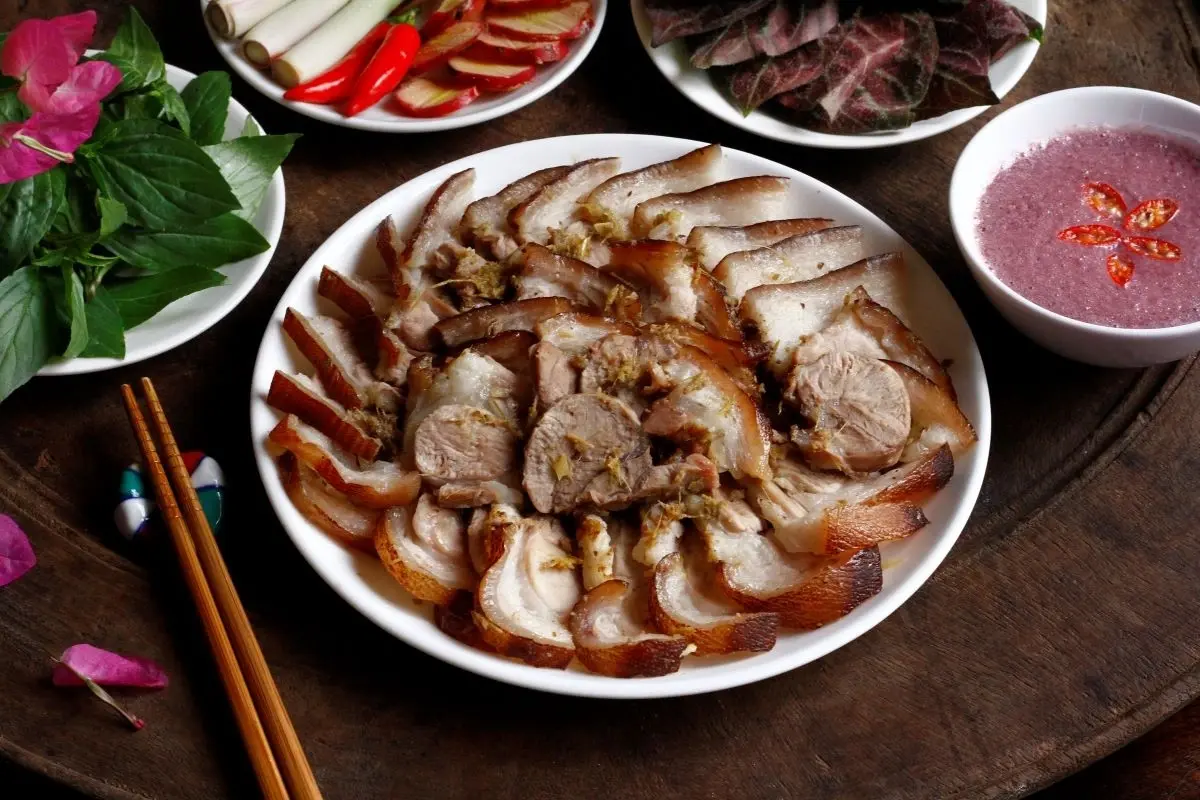 Chân giò hấp giả cầy